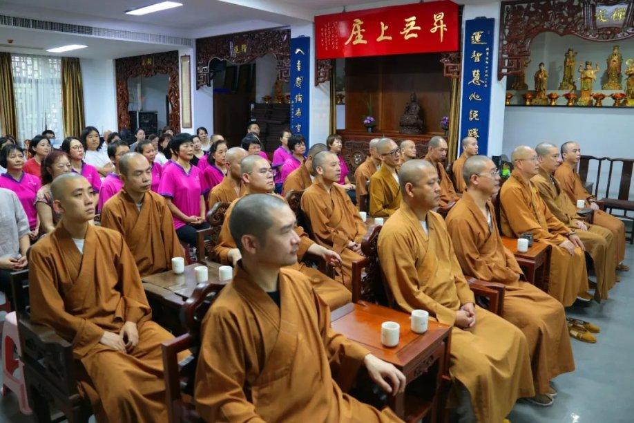 日本“比叡山修行”，1300年间只有3人完成修行，失败者则要切腹
