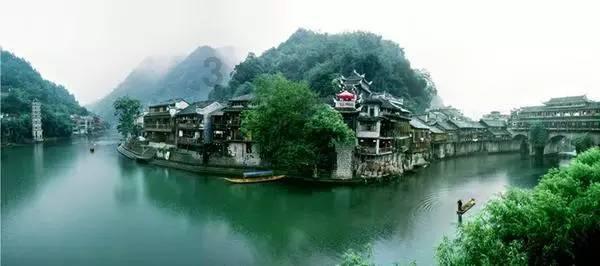 摆动小圆球